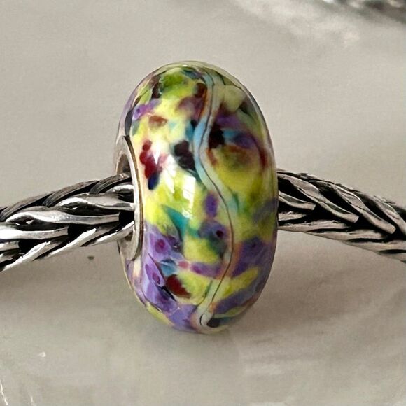 TROLLBEADS Authentic Troll Stone LAA 925S Purple Green Pink Blue Mosaic Confetti - Picture 2 of 11